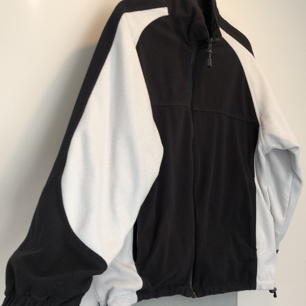 Dunbrooke Reversible Jacket. - Picture 6 of 8